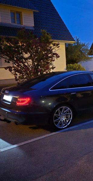 LED Lightbar Design Rückleuchten für Audi A6 4F (C6) 04-08 Limousine rauch (7Pin)